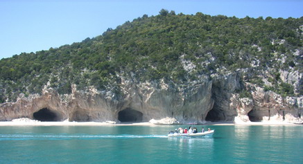 DISCOVER SARDINIA IN THE HOTEL VILLA MARIS GUSTUI DISCOVER SARDINIA IN THE HOTEL VILLA MARIS GUSTUI